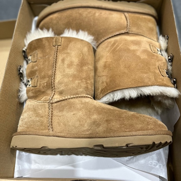 UGG Bailey Bow Leopard Tan boots, Comfy and cute! - Picture 2 of 9